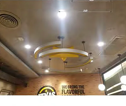 ตกแต่งภายในร้าน Texas Chicken อาคารสยามกิต — รูปที่ 2
